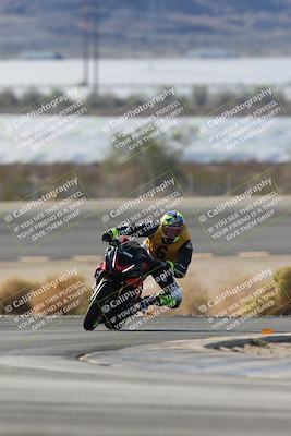 media/Nov-16-2025-Race Pace (Sun) [[8c5fa54630]]/Non Verified Riders (1st 20 Minutes)/1-Turn 14 (10am)/